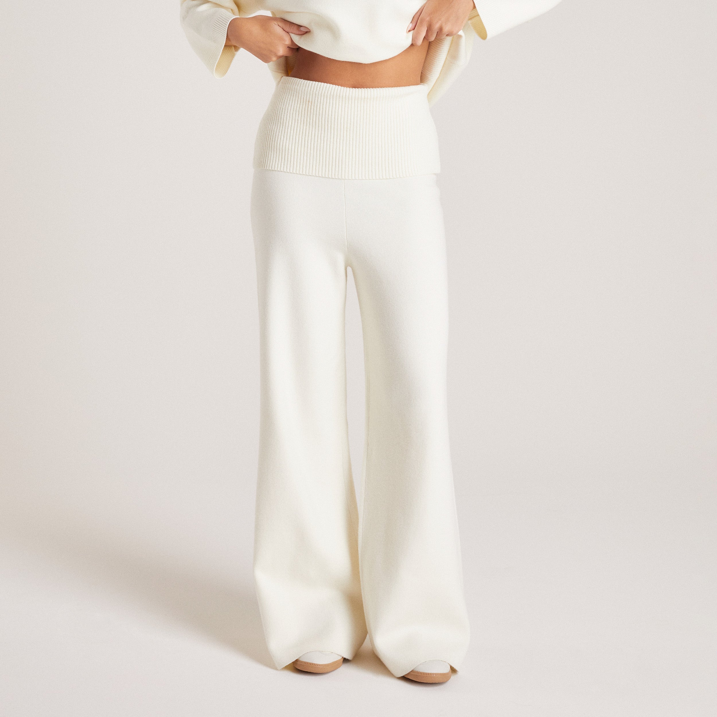 Knitted Trousers - Creme