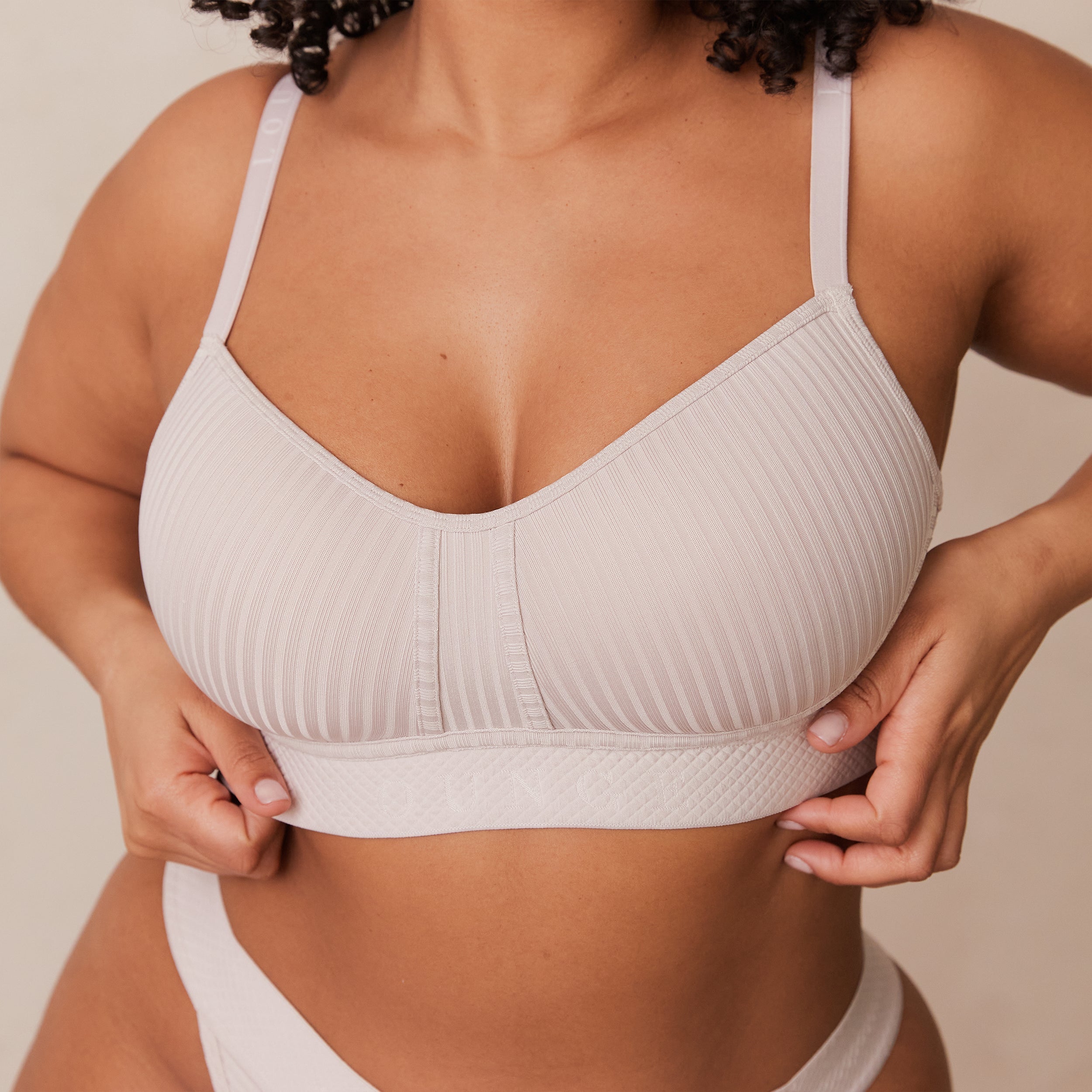 最新発見 BIOTOP top yo LingerieVneck bra top / ブラトップ レディース